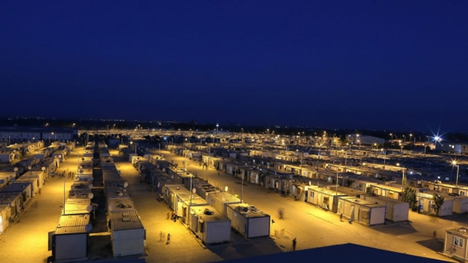 In der Türkei leben rund zwei Millionen Flüchtlinge - ein kleiner Teil davon in riesigen Lagern.