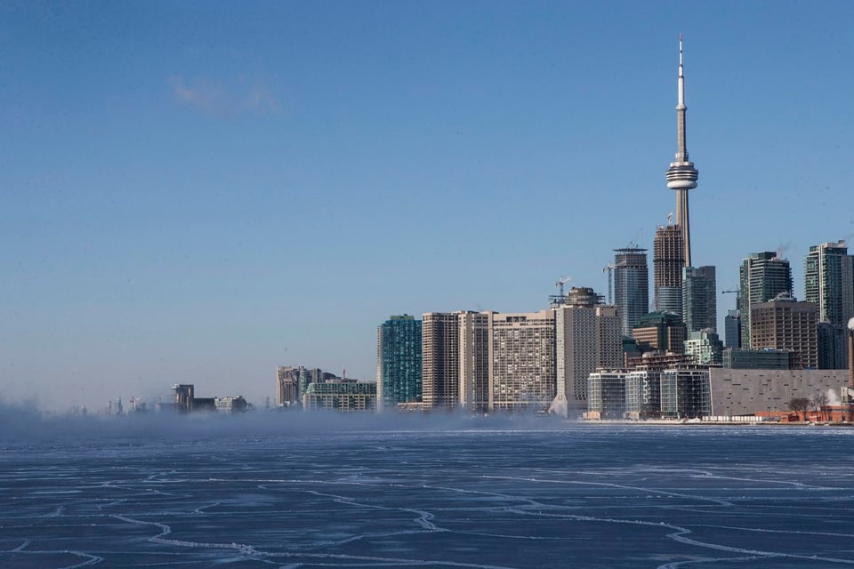 Die Stadt Toronto setzt sich für den Klimawandel ein, gegen die kanadische Regierung.