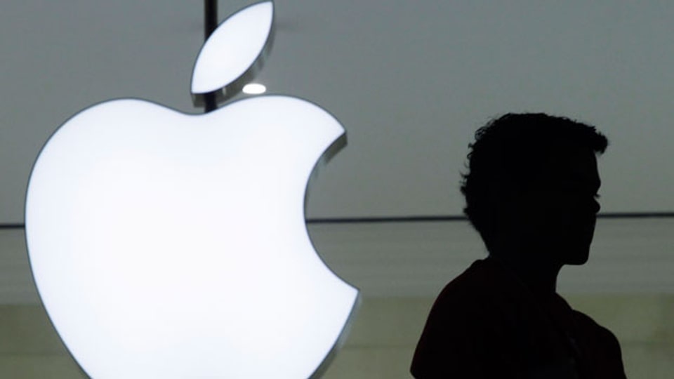 Insidern zufolge steht Apple im Verdacht, 879 Millionen Euro Unternehmenssteuern zu wenig gezahlt zu haben.
