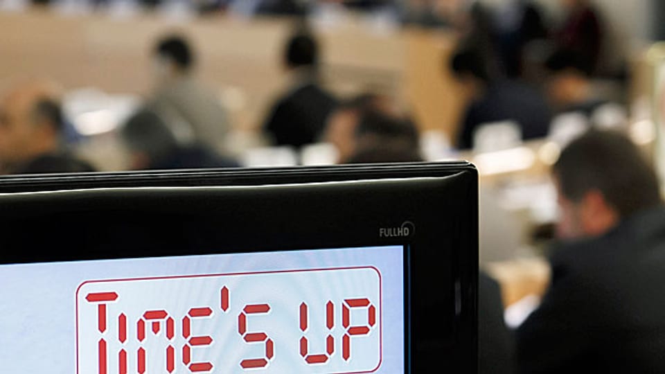 Bei einer Debatte im Uno-Menschenrechtsrat zu Nordkorea zeigt eine Tafel zur Redezeit an: «Time's up».