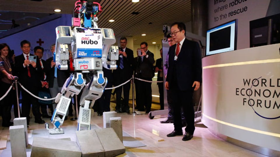 Der Einzug von Robotern wird grosse Teile unserer Arbeitswelt auf den Kopf stellen.