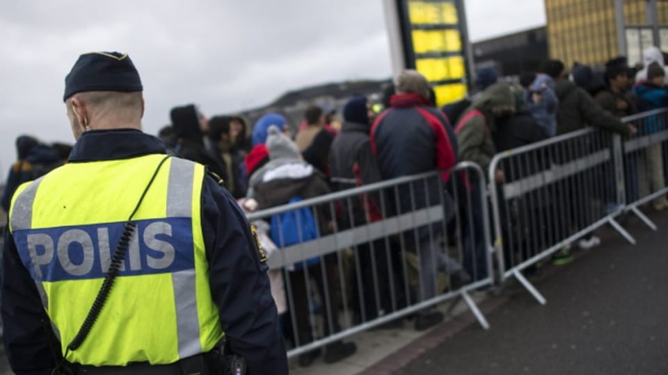 Hinter den bizarren Angriffen auf Flüchtlinge in Schweden stecken Rechtsextreme aus Polen.