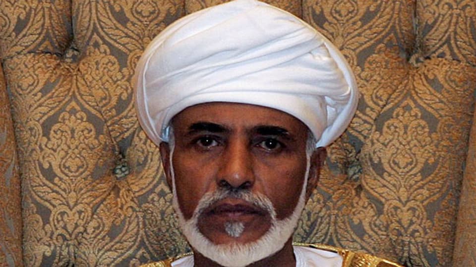 Oman ist eine absolutistische Monarchie, sie wird seit langem von derselben Dynastie regiert. Zu Beginn des Arabischen Frühlings gab es auch dort Proteste - diese verstummten aber bald wieder. Bild: Sultan Quaboos bin Said, der 75-jährige Monarch von Oman.