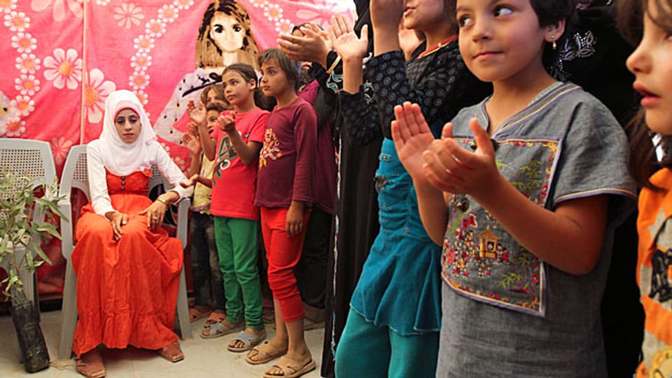 Immer mehr minderjährige Syrerinnen heiraten auf der Flucht - auf Druck der Eltern, die sie versorgt und beschützt wissen wollen. (Symbolbild).