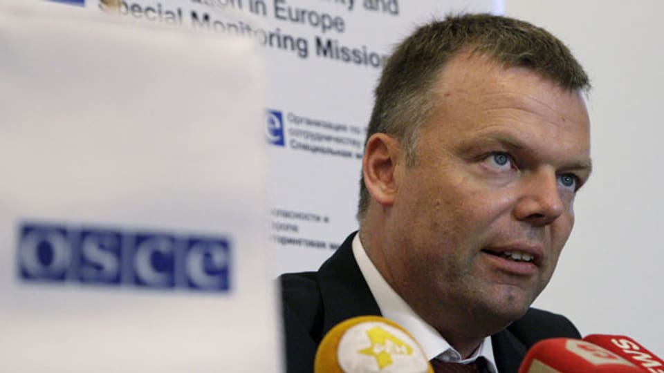 Akribisch protokollieren die Beobachter der OSZE den Konflikt zwischen den pro-russischen Separatisten und der ukrainischen Armee. Alexander Hug, Vize-Chef der OSZE-Beobachtermission.