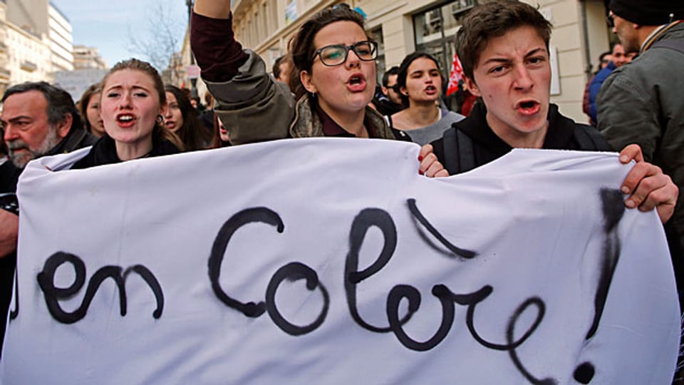 In ganz Frankreich sind die Menschen zu Protesten auf die Strasse gegangen, gegen die geplante Reform des Arbeitsrechts.
