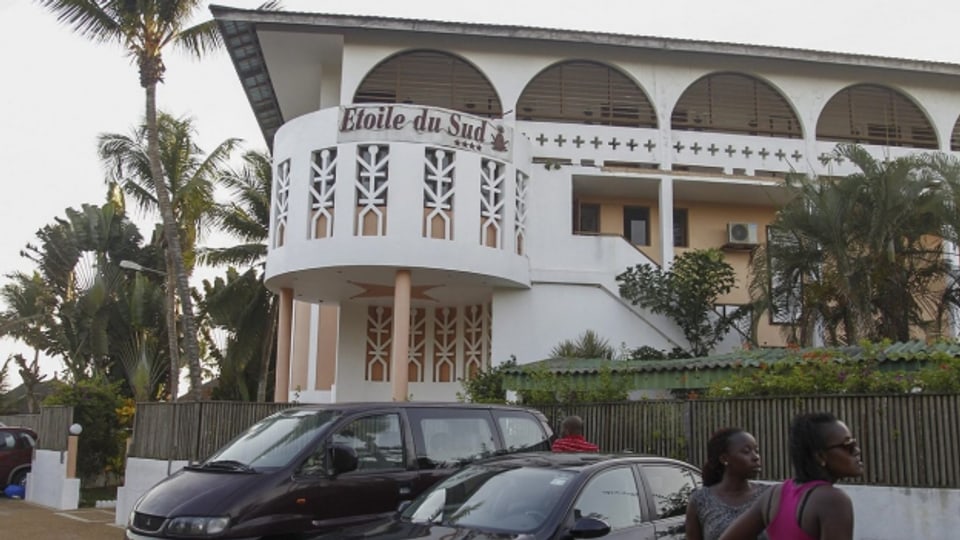 Eines der Hotels, das Terroristen in der Elfenbeinküste angegriffen haben.