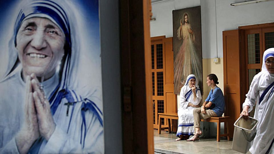Mutter Teresa wird eine Heilige. Der Vatikan verdient mit Heiligsprechungen wesentlich mehr als Gotteslohn.