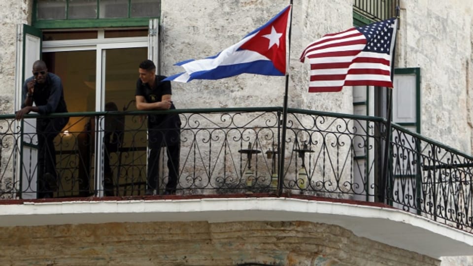 Die Flaggen in Havanna zeugen vom anstehenden Besuch von Barack Obama in Kuba.