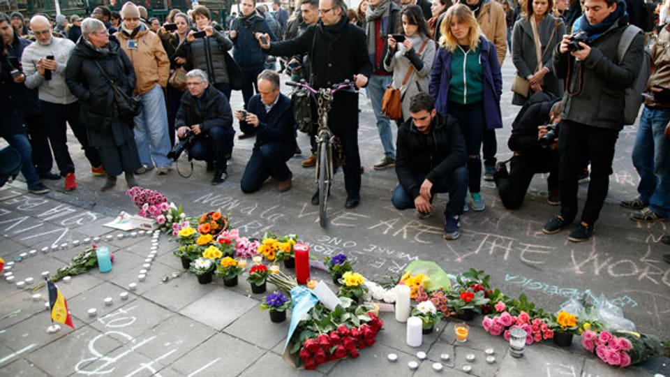 Zwei Explosionen erschüttern die EU-Hauptstadt Brüssel. Mehr als 30 Menschen sterben. Belgien ist bestürzt.