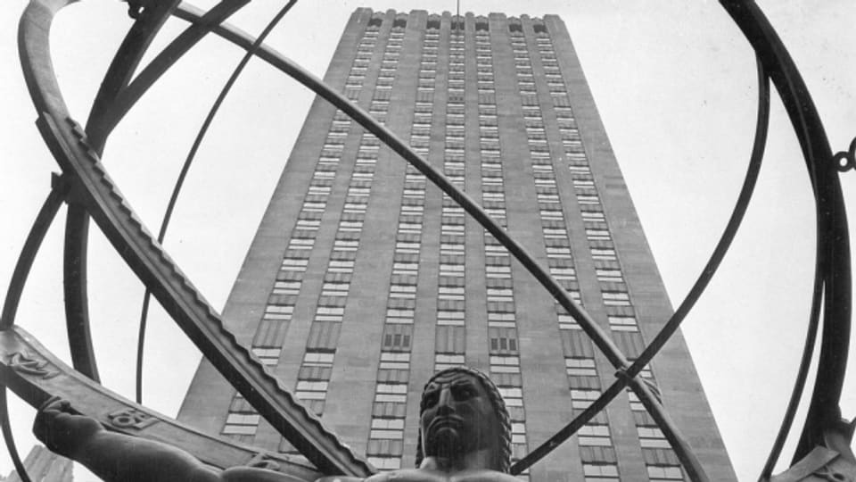 Der Atlas vor dem Rockefeller Center in New York 1937.