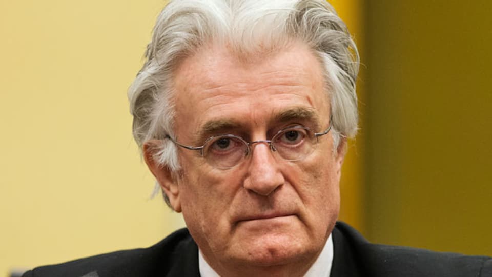 Der bosnisch-serbische Kriegsführer Radovan Karadzic im Gerichtssaal beim Internationalen Strafgerichtshof in Den Haag am 11. Juli 2013.