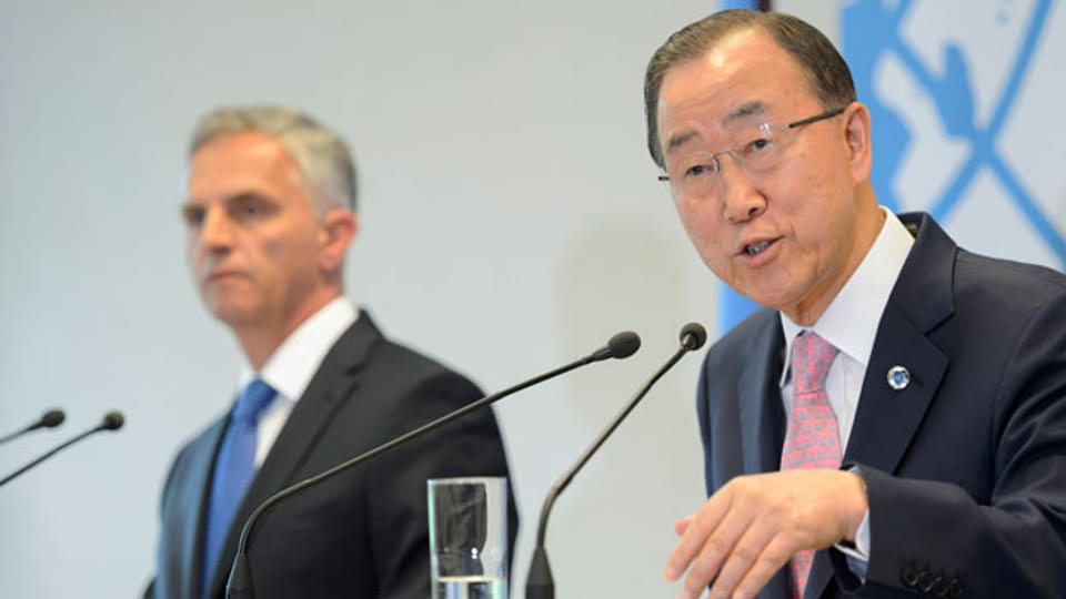 Aussenminister Didier Burkhalter (links) und UN-Generalsekretär Ban Ki-Moon zur Prävention von gewalttätigem Extremismus in Genf am 8. April 2016.