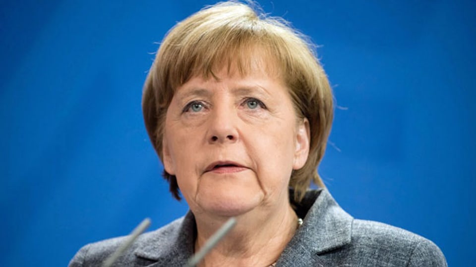 Die Bundeskanzlerin Angela Merkel hat dem Wunsch Ankaras entsprochen, ein Verfahren gegen den Satiriker Jan Böhmermann einzuleiten.