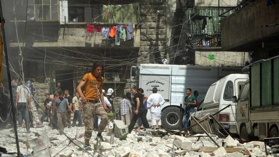 Nach den Luftangriffen auf eine Gesundheitsstation und andere Ziele in Aleppo am Freitag ist die Situation prekär.