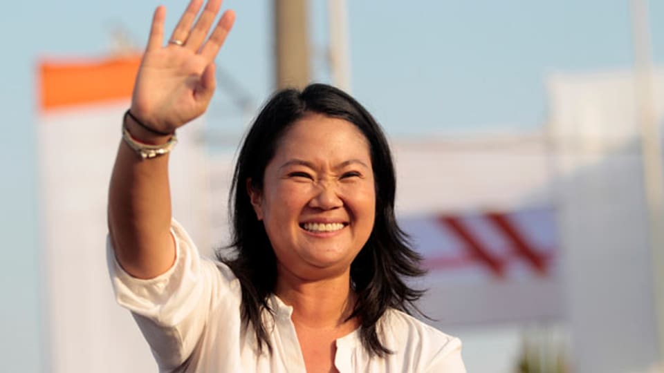 Perus Präsidentschaftskandidatin Keiko Fujimori kann auf quetschua «Guten Tag» sagen.