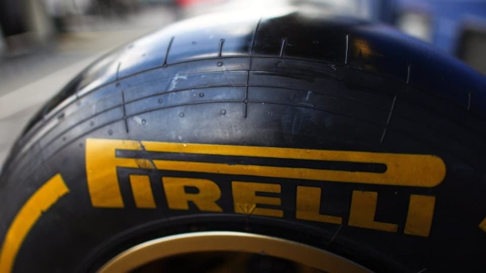 Kein Autorennen ohne Pirelli-Reifen. Pirelli produziert auch in Grossbritannien.