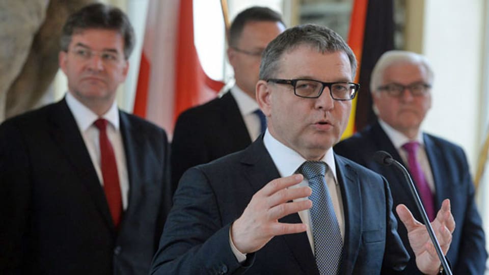 Die Aussenminister der vier Visegrad-Staaten Tschechien, Polen, der Slowakei und Ungarns und der deutsche Aussenminister Frank-Walter Steinmeier am 27. Mai in Prag.