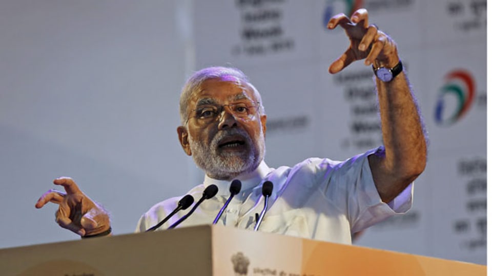 Indiens Ministerpräsident Narendra Modi lancierte vor einem Jahr die Kampagne «Digital India». Mit diesem Programm will seine Regierung den Umbau des Landes von der Agrar- zur Dienstleistungswirtschaft beschleunigen und den Zugang zum Breitbandinternet in den ländlichen Gebieten verbessern.