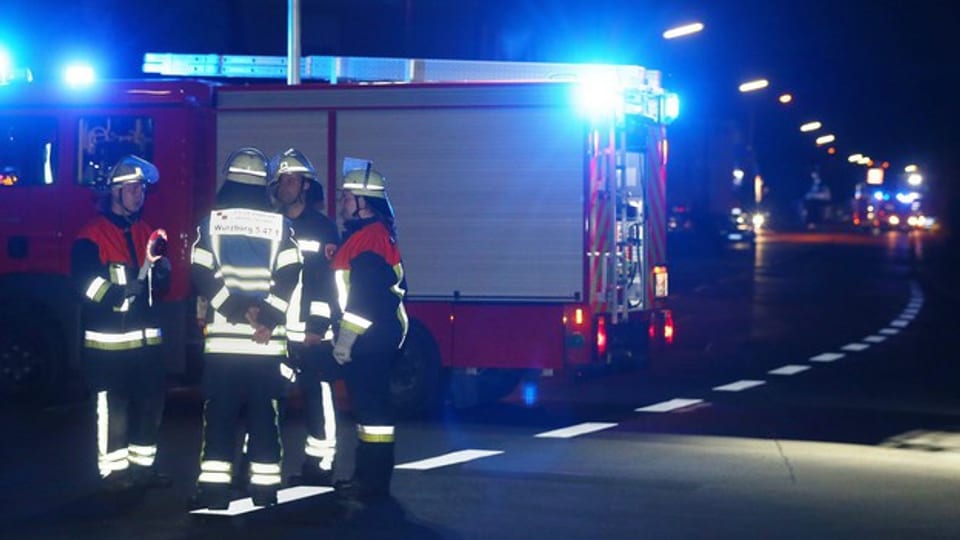 Vier schwer verletzte Menschen – Angreifer erschossen: Die traurige Bilanz einer Attacke in Würzburg.