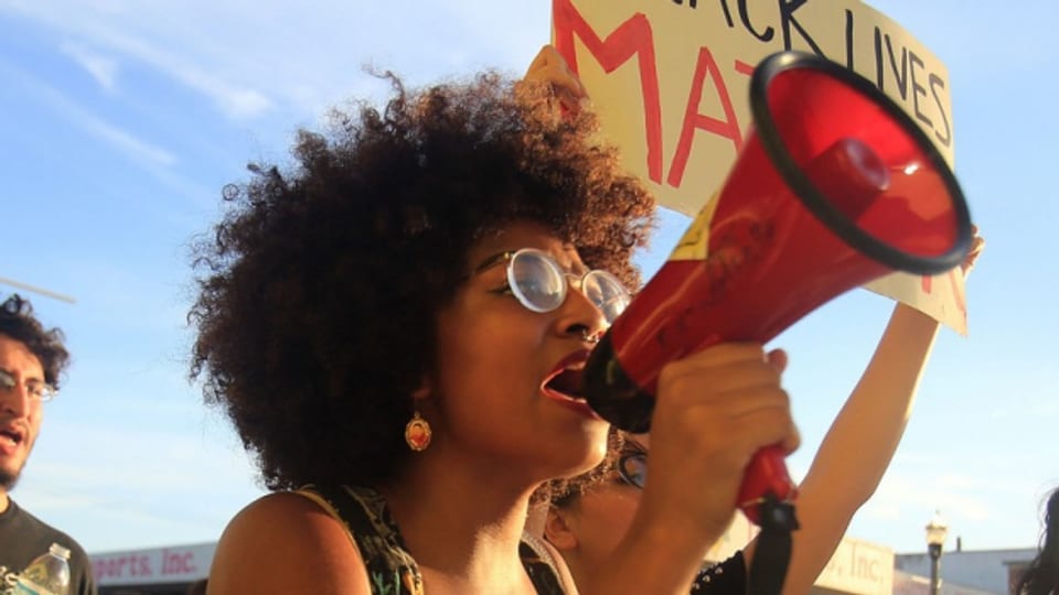 Eine Aktivistin von Black Lives Matter bei einer Demonstration in McAllen im US-Bundesstaat Texas.