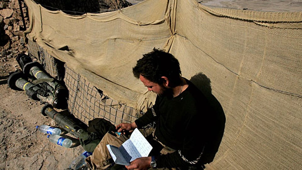 Unsichtbare Wunden: Immer mehr britische Kriegsveteranen verlangen Entschädigungen für ihre psychologischen Traumata. Bild: britischer Soldat, 2006 im Einsatz im Süden Afghanistans.