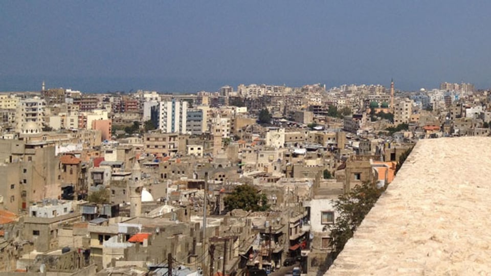 Blick von der Kreuzritterburg auf die Altstadt der Hafenstadt Tripoli.