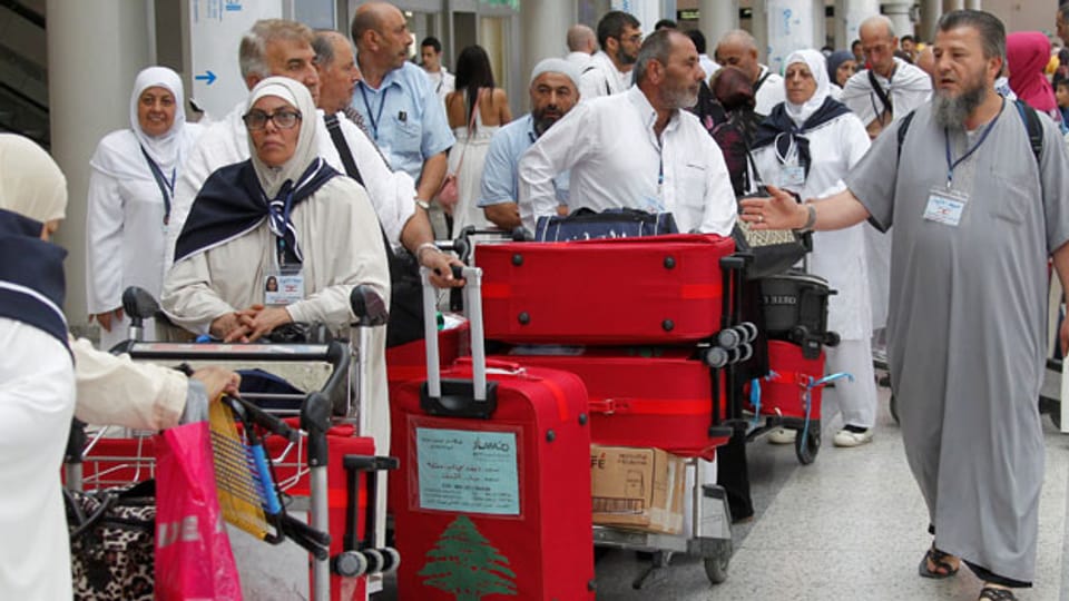 Pilger am Flughafen in Beirut, Libanon.