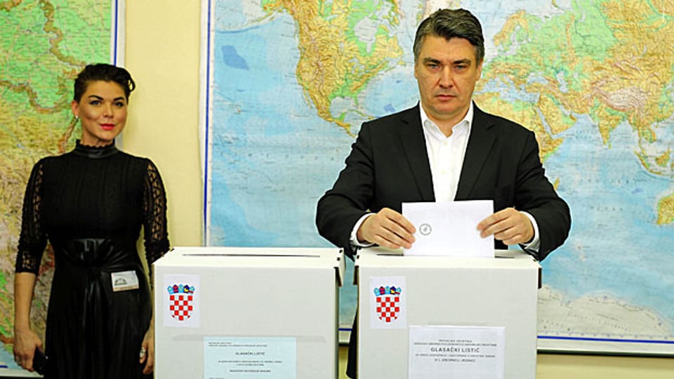 Der Sozialdemokrat Zoran Milanovic hat am Montag seinen Rücktritt als Parteipräsident bekanntgegeben.