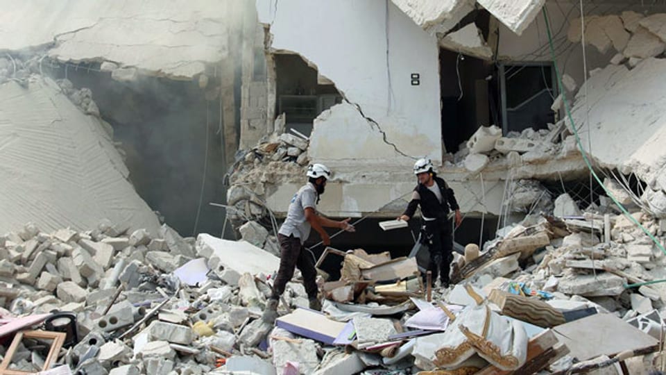 Bilder der Zerstörung in Aleppo. Die UNO hat Hilfslieferungen nach Syrien beschlossen.