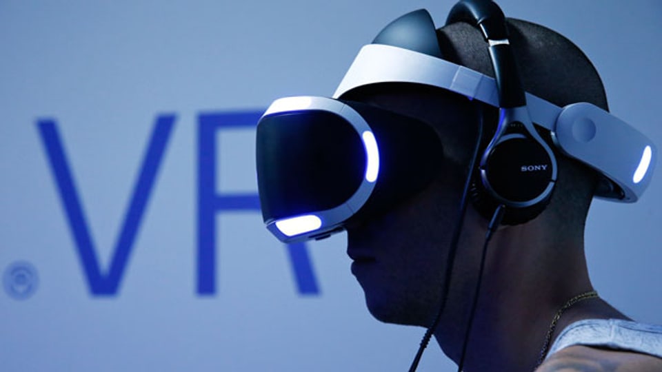 Virtuell oder echt? Die neue VR-Brille wird die soziale Kommunikation sehr verändern. Symboldbild.