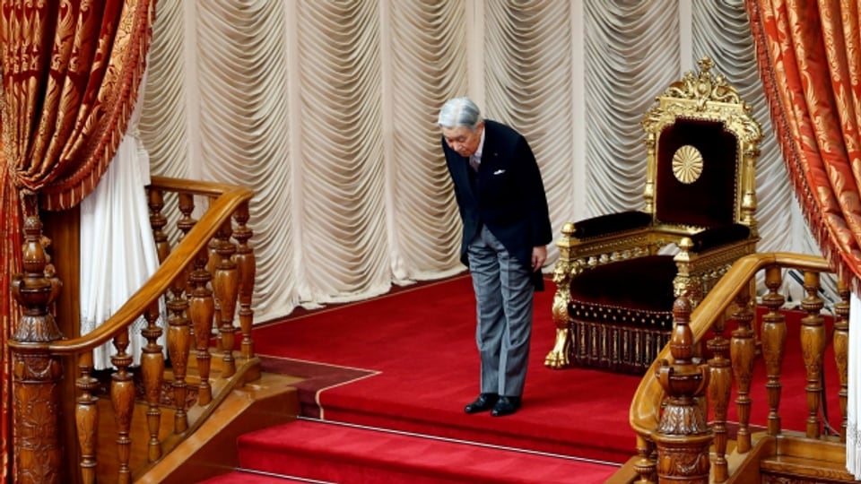 Kaiser Akihito eröffnet die neue Session des japanischen Oberhauses (26.9.16).
