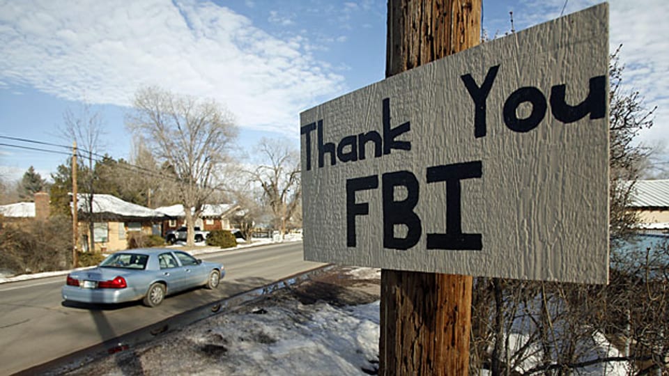 Die plötzliche Informationsflut der eigentlich verschwiegenen Behörde FBI löst unterschiedlichste Reaktionen aus.