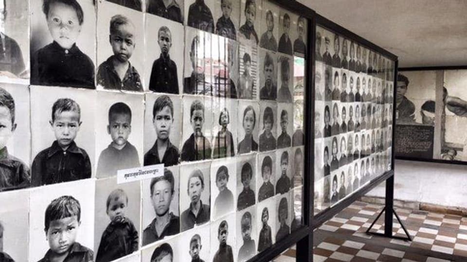 Photos der Ermordeten in der Gedenkstätte S21, einem ehemaligen Gefängnis der Roten Khmer in Phnom Penh.