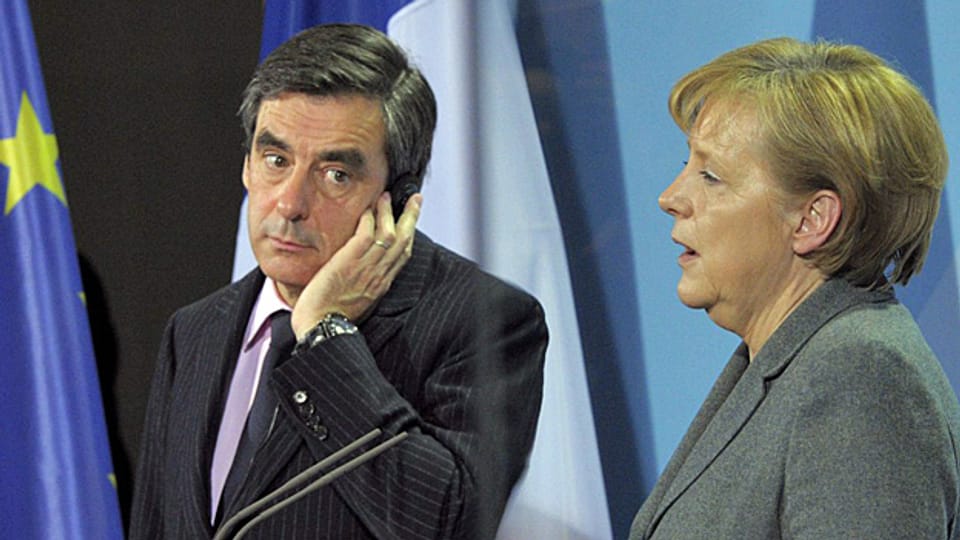 Die aktuelle Bedeutung Deutschlands habe einiges mit Angela Merkel zu tun, aber auch viel mit der Schwäche anderer EU-Mitgliedstaaten – insbesondere mit der Schwäche Frankreichs, sagt der Experte. Bild: Treffen im März 2010: Fillon, damals französischer Premier und Merkel, damals schon Bundeskanzlerin.