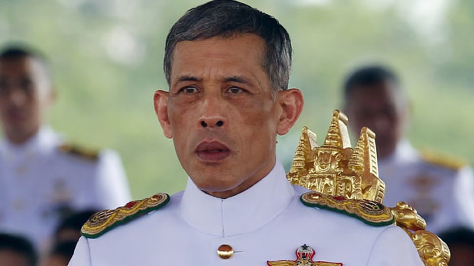 Der 64-Jährige Kronprinz Maha Vajiralongkorn wird König Rama X, sobald er die Einladung annimmt.