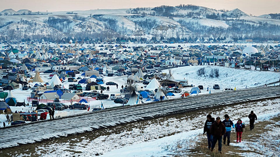 Der Widerstand gegen die «North Dakota Access Pipeline» ist zum Symbol geworden für den Kampf gegen die Umweltzerstörung und gegen die Unterdrückung der indigenen Bevölkerung in den USA. Mehr als 300 Indianerstämme unterstützen den Protest.