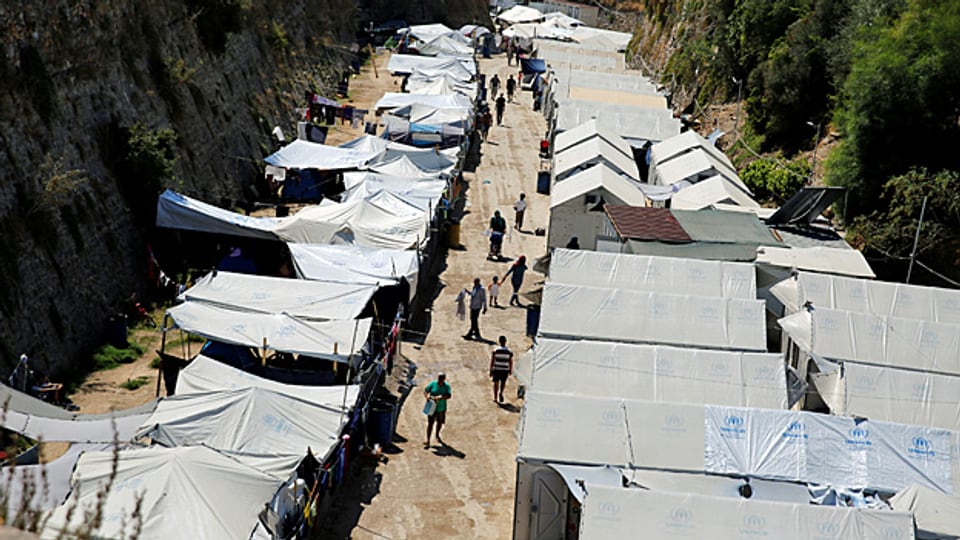 Blick auf ein Flüchtlingscamp auf der griechischen Insel Chios.