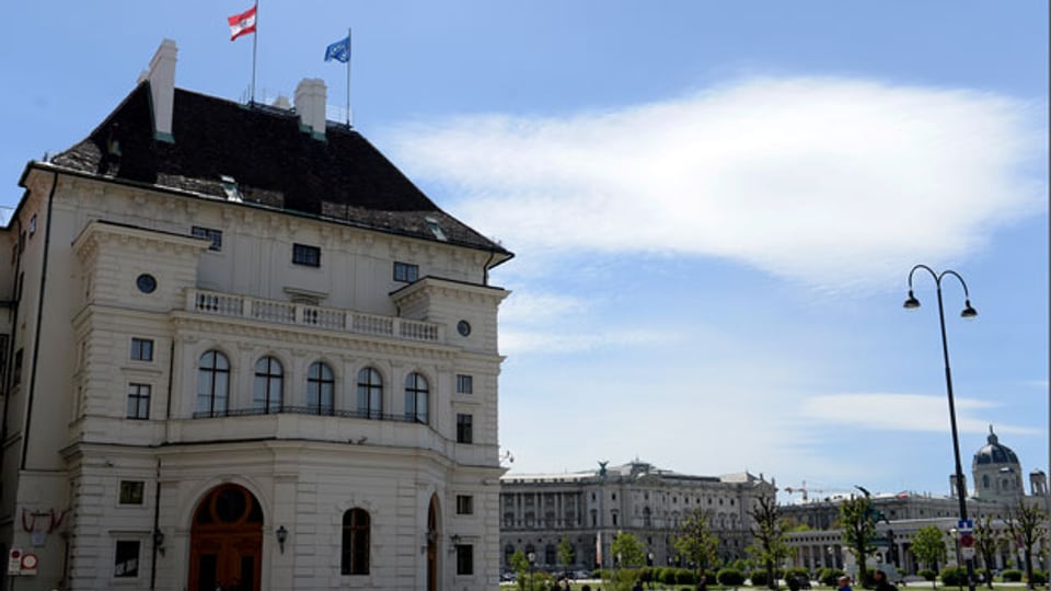 Der Leopoldinische Trakt der Hofburg, in dem sich die Kanzlei des Bundespräsidenten befindet. 2016 läuft die Amtszeit des amtierenden Bundespräsidenten aus.