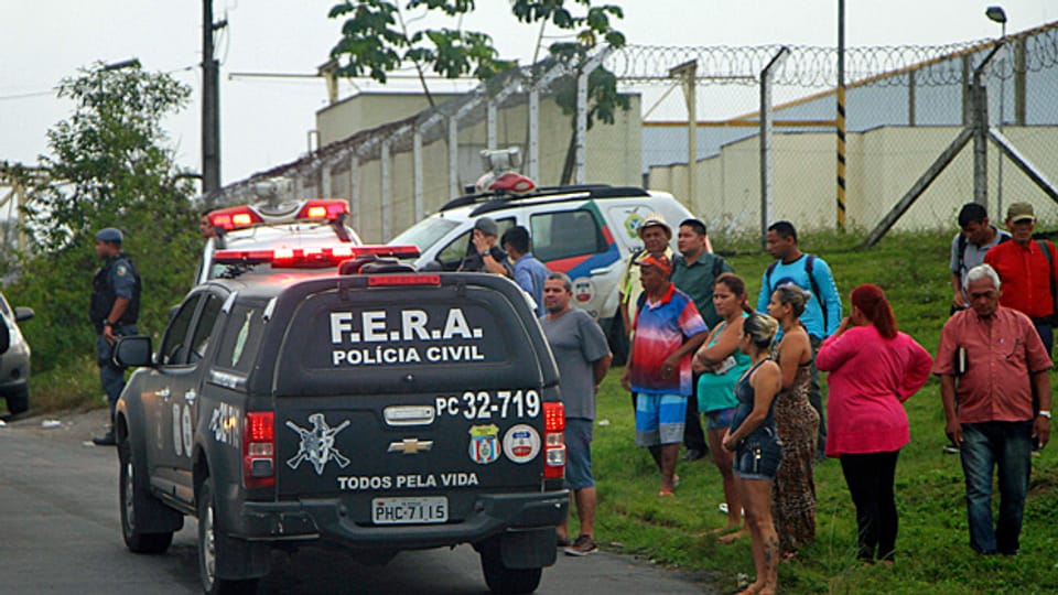 In Brasilien kommt es regelmäßig zu Gefängnisrevolten. Viele Anstalten sind nach Angaben von Menschenrechtsgruppen völlig überfüllt.