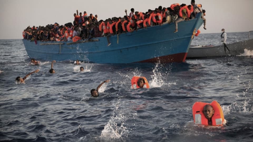 So weit soll es gar nicht kommen: Flüchtlinge im Mittelmeer.