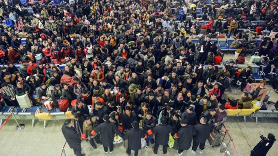 Hunderte Millionen Chinesinnen und Chinesen wollen für das Neujahrfest ihre Familie besuchen.