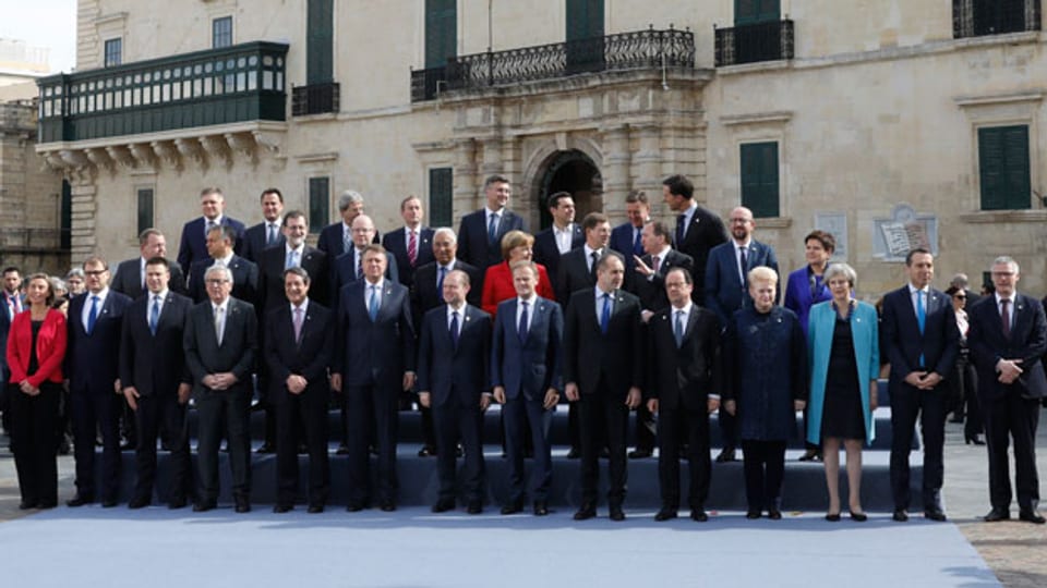 Gruppenbild der EU-Politiker am EU-Gipfel in Valletta, Malta.