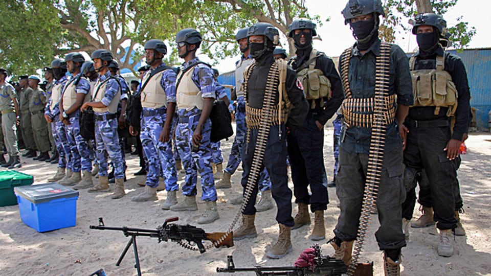 Die Wahl in der Hauptstadt Mogadischu wird von der Armee bewacht.