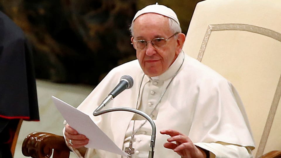 Noch immer kommen in Italien aber auch anderswo regelmässig neue Missbrauchsfälle ans Licht. Das hat viel Druck erzeugt, und der Papst reagiert – erneut mit Worten.