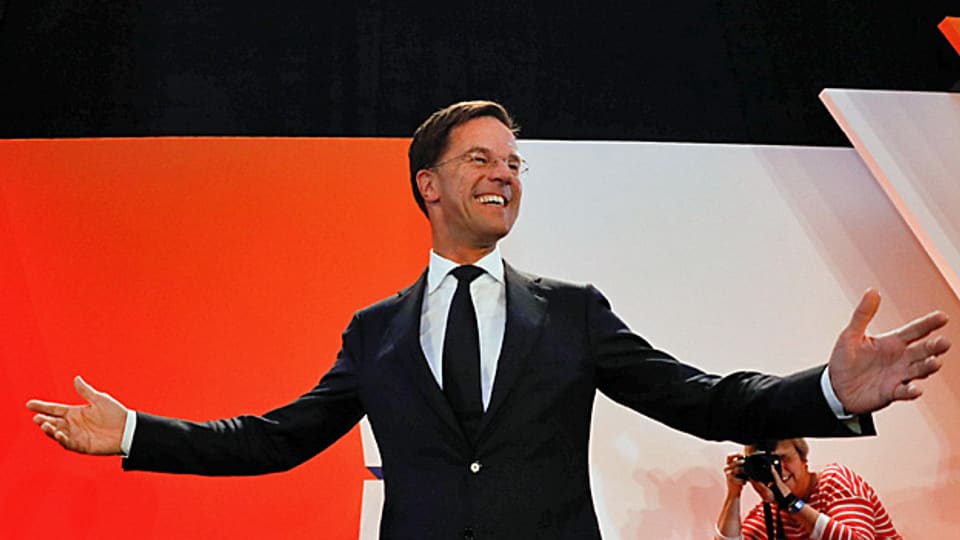 Nach dem Sieg ist vor der Regierungsbildung: Der niederländische Premier Mark Rutte hat mit seiner rechtsliberalen Partei die Wahl gewonnen.