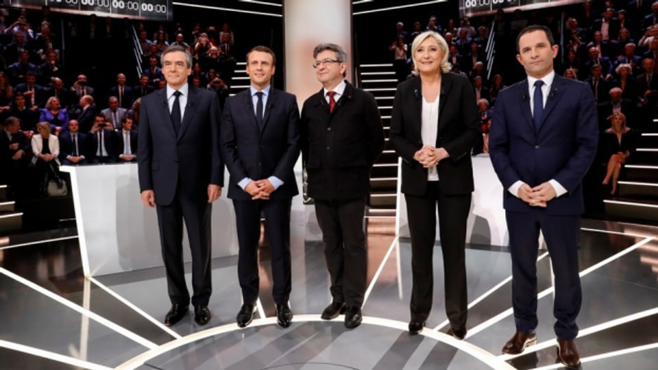 Die Kandidierenden Fillon, Macron, Mélenchon, Le Pen und Hamon (von links nach rechts).
