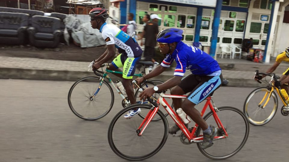 Der Goma Cyclist Club beim täglichen Training.