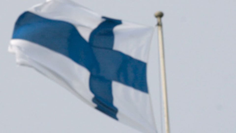 Die Landesfahne Finnlands (Symbolbild).