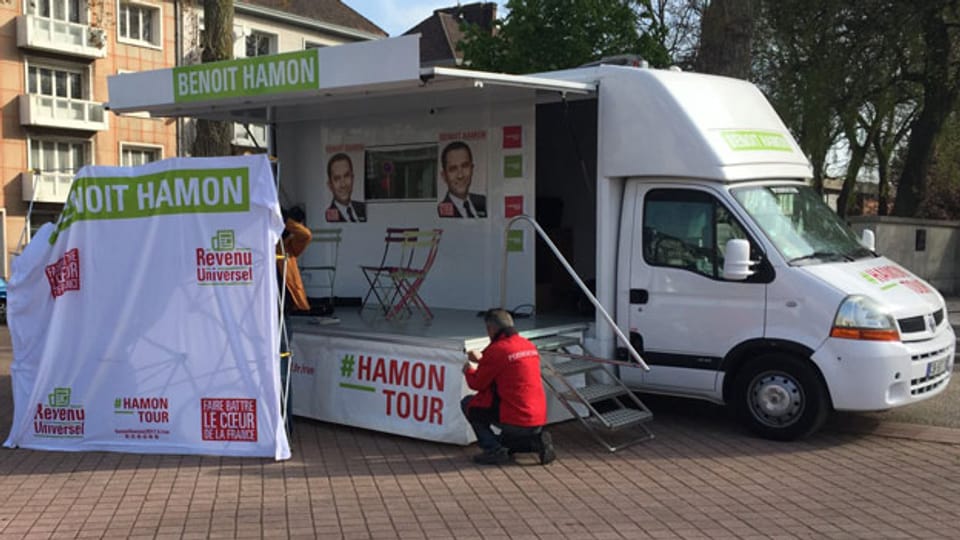 Seit einer Woche kreist der junge lokale Kampagnenleiter Nathan von Stadt zu Stadt im Norden von Frankreich, um Werbung zu machen für seinen Präsidentschaftskandidaten Benoît Hamon.